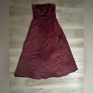 Elegant Burgundy Formal Gown
